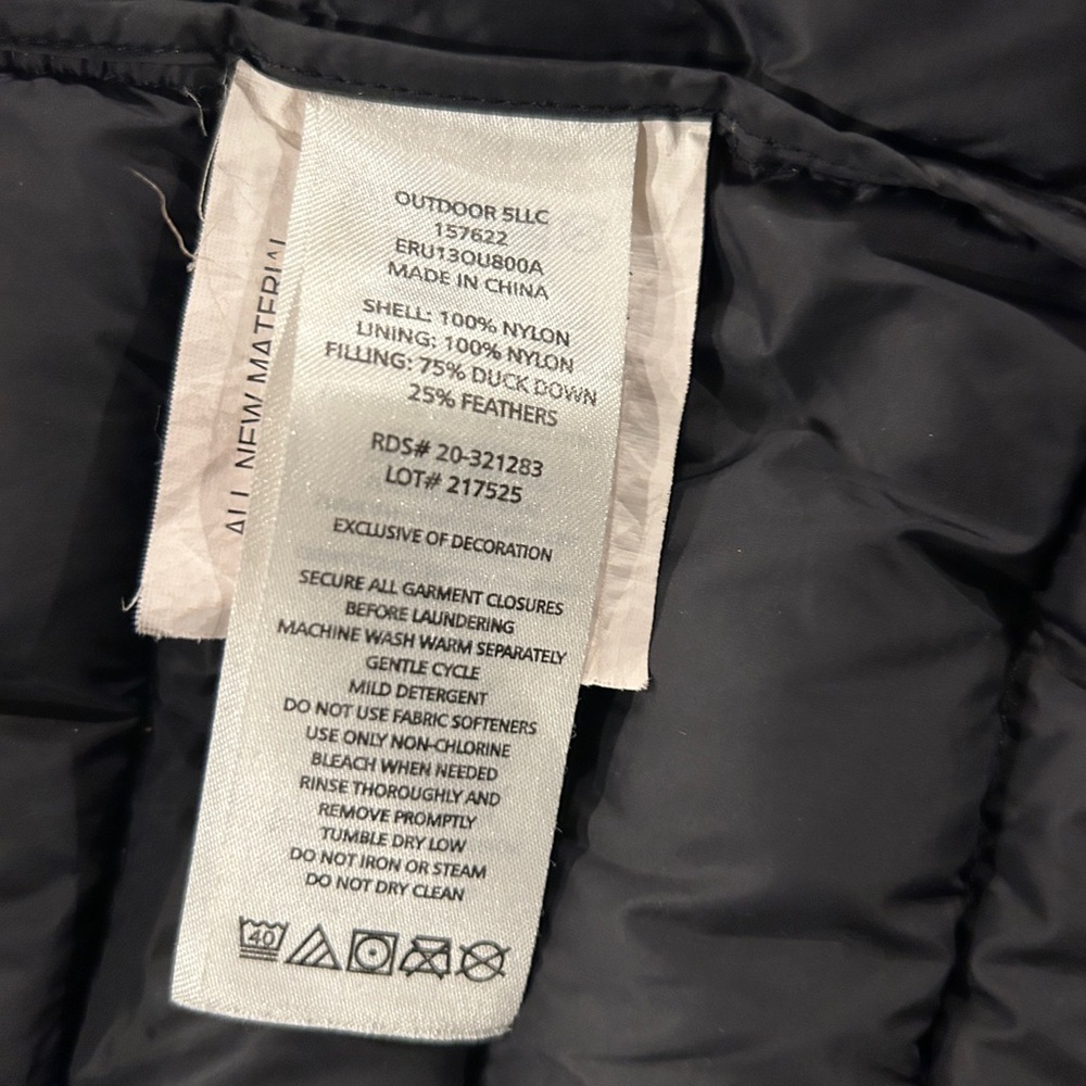 Eddie Bauer Men's Charcoal Puffer Jacket - Picture 5 of 6
